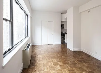 Rented by Warburg