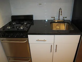 Rented by Metropolis Real Estate of Manhattan