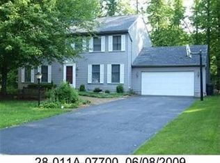 400 Woodhill Ct NE, Warren, OH