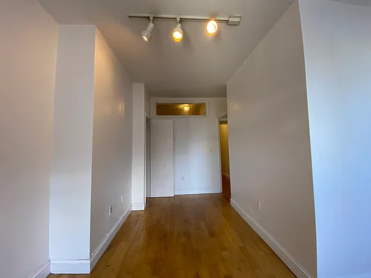 Rented by Rennit Inc. | media 17