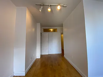 Rented by Rennit Inc.