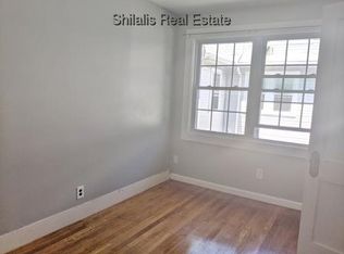 13 Templeton Pkwy, Watertown, MA 02472