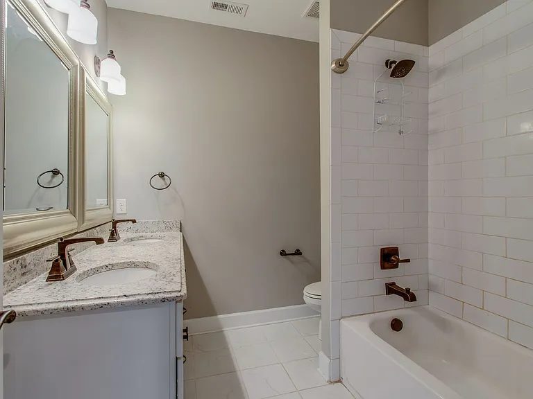 4516 Michigan Ave — Photo 24