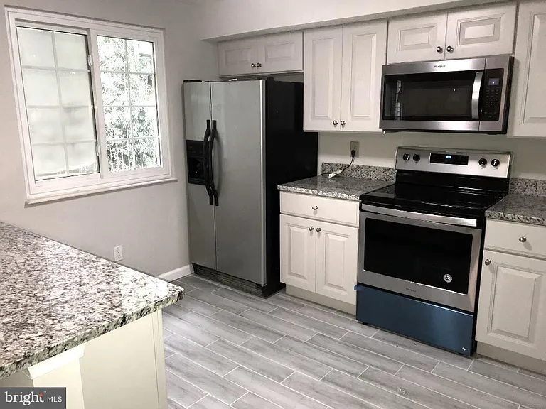 2945 Paddock Wood Ct — Photo 3