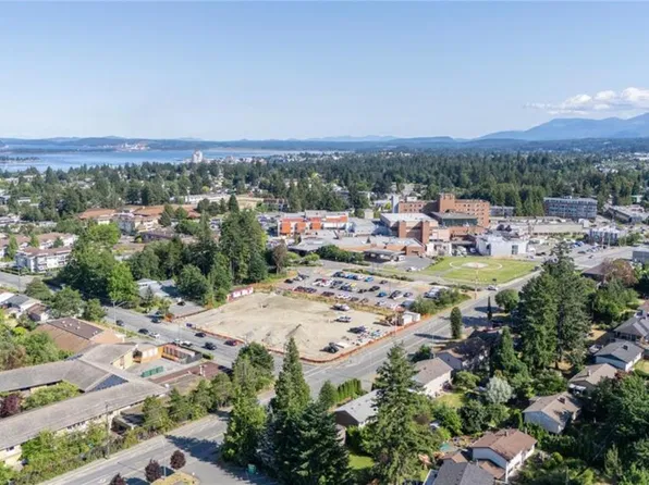 1756 Meredith Rd, Nanaimo, BC V9S 2M4