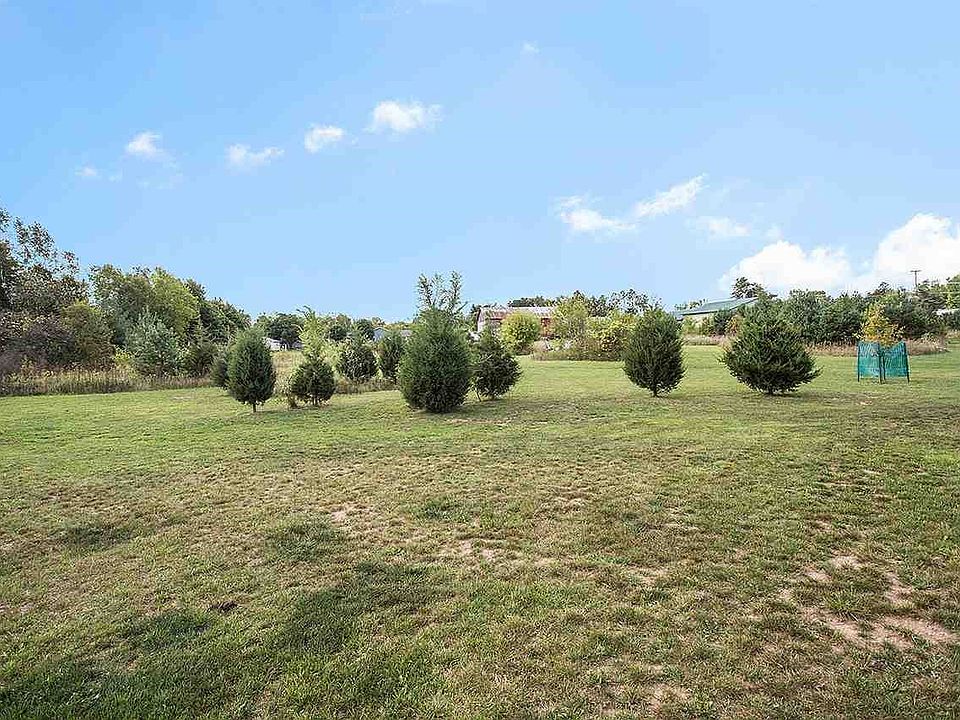 1st image of Crystal Springs Dr