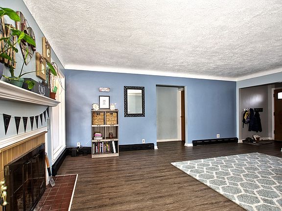 4th image of 200 Marine Ave