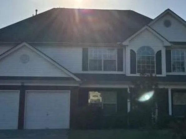12103 N Hill Ct, Hampton, GA 30228