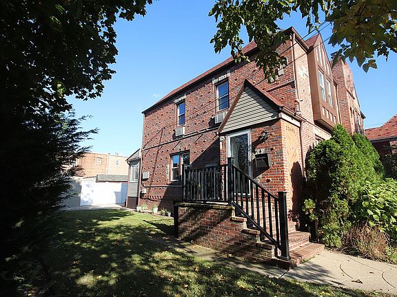 2nd image of 226-31 Mentone Ave