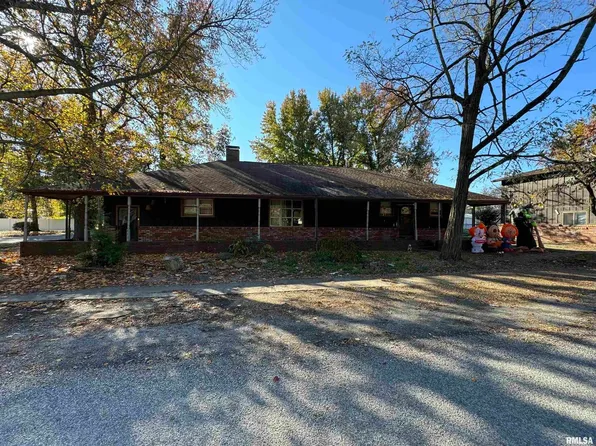 413 N Bryan St, West Frankfort, IL 62896