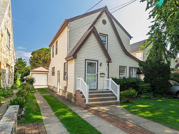 3rd image of 107 Cherry Street