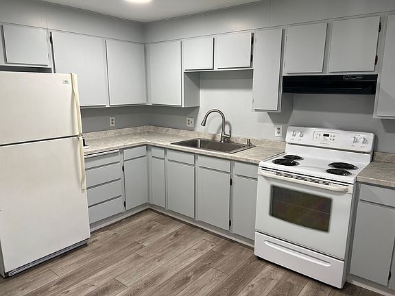 4th image of 339 Chase Ave #2