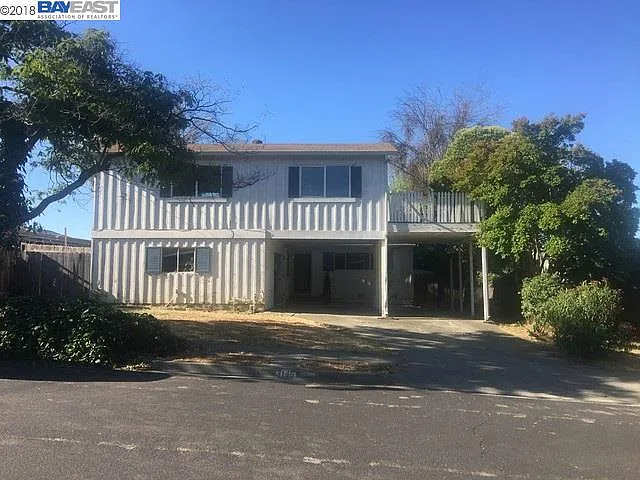 3145 Kennedy St photo 1