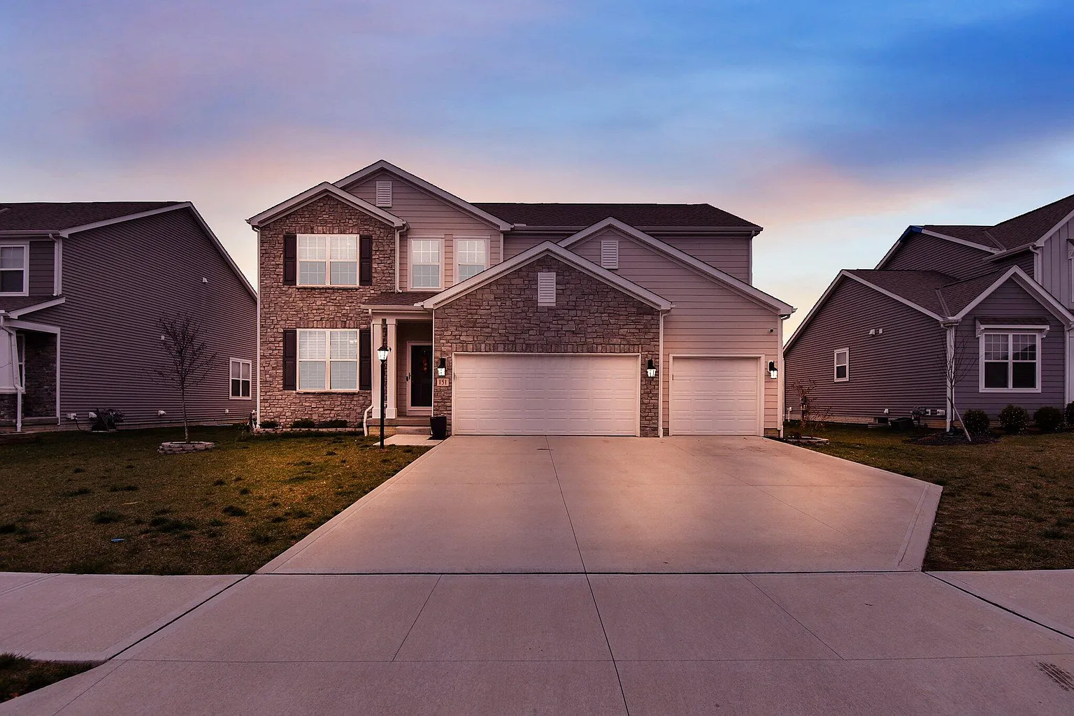 151 Kirkhope Dr photo 1