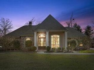 163 Coquille Dr, Madisonville, LA 70447