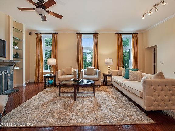 2nd image of 921 N La Salle Dr #11-12