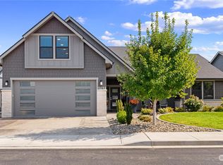 1763 Brambling Brae Ln, Wenatchee, WA 98801