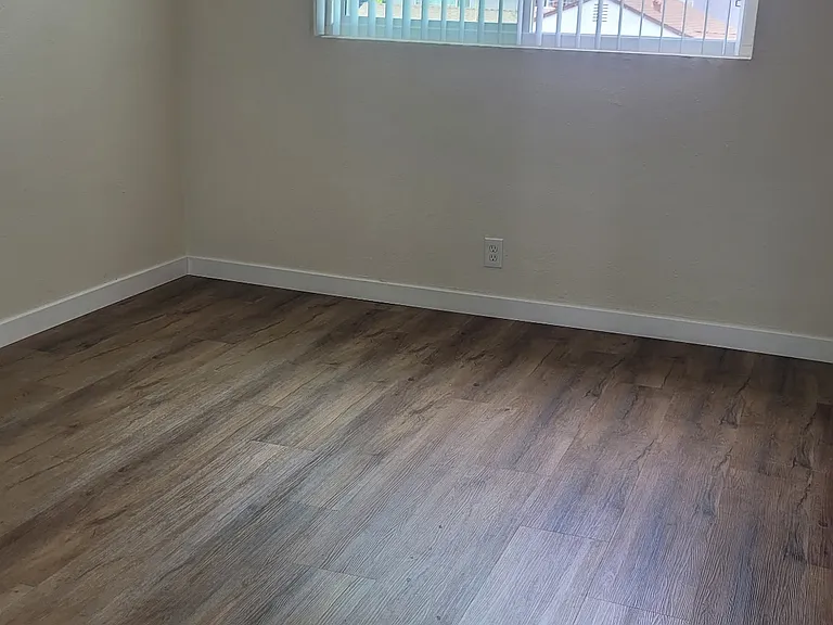 3426 Alma Ave — Photo 6