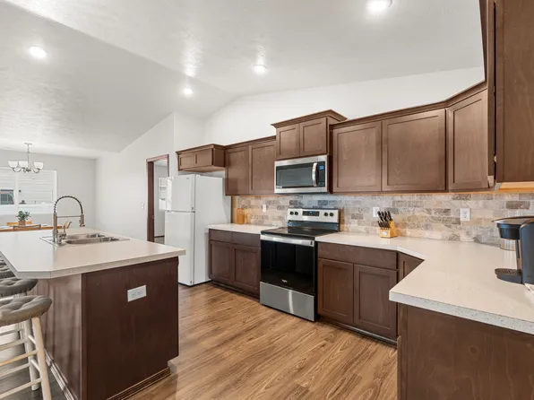 10424 W Lingonberry Rd, Cheney, WA 99004