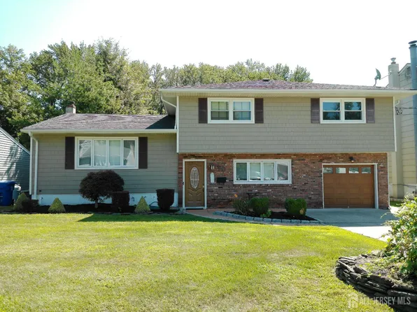 16 New Dover Ave, Colonia, NJ 07067