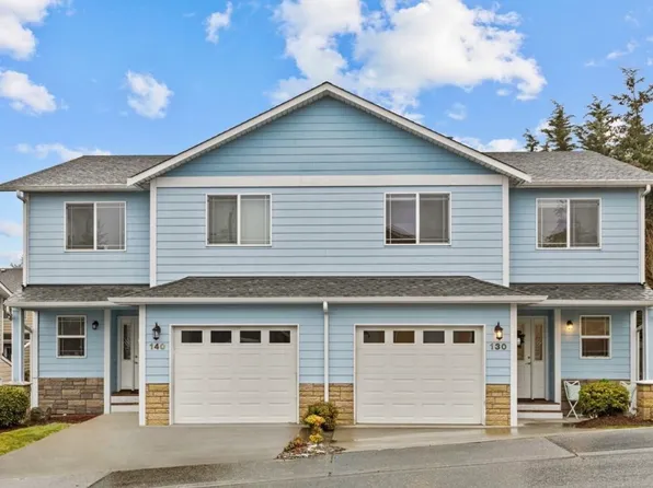130 NE Melrose Dr, Oak Harbor, WA 98277