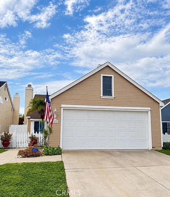2 bed, 1224 sqft, $4,200 — Photo 2