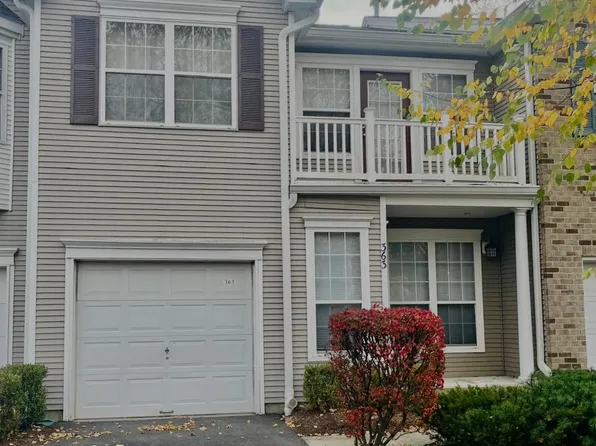 363 Catskill Ct, Mahwah, NJ 07430