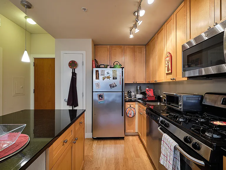 2120 Vermont Ave NW #512 — Photo 4