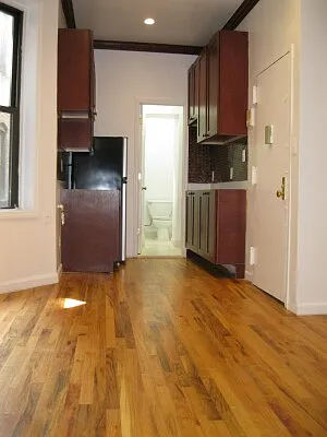 Rented by Tower Brokerage | media 26