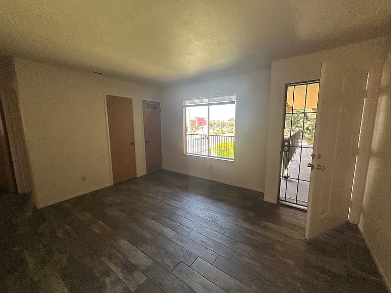 104 S Parsons Ave #E — Photo 18