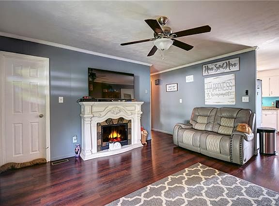 5th image of 165 Tarheel Dr