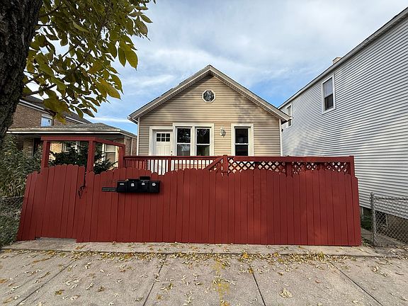 2nd image of 3402 S Lituanica Ave