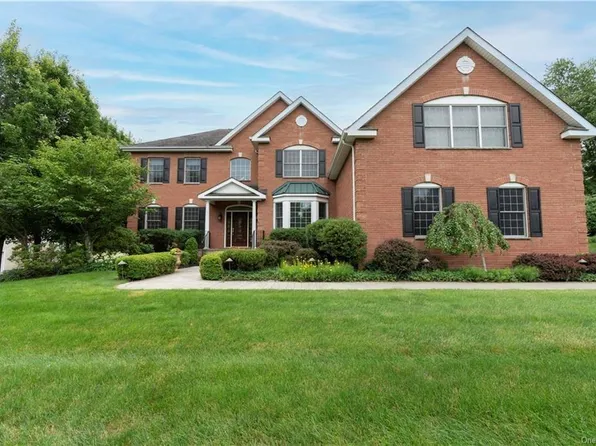 83 Saint Andrews Lane, Hopewell Junction, NY 12533