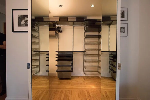 Sold by Compass | media 25