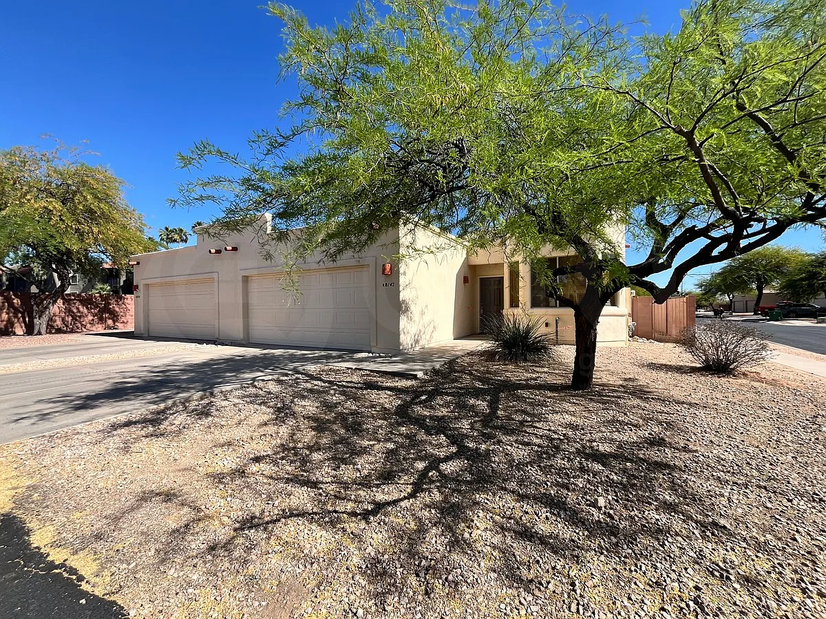 3 bed, 2.0 bath, 1470 sqft, $1,925 — Photo 4