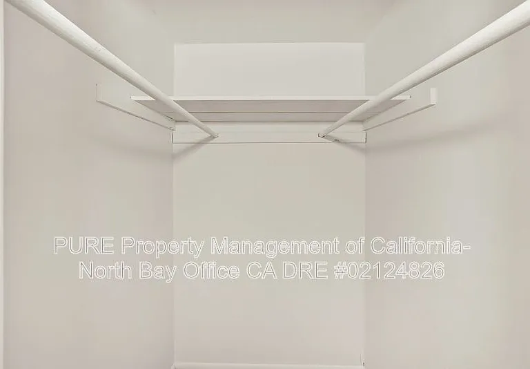 1040 S Cloverdale Blvd — Photo 17