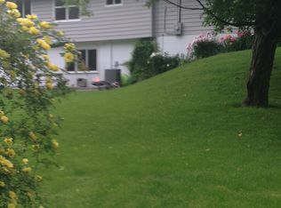 2695 Bobolink Rd, Long Lake, MN 55356