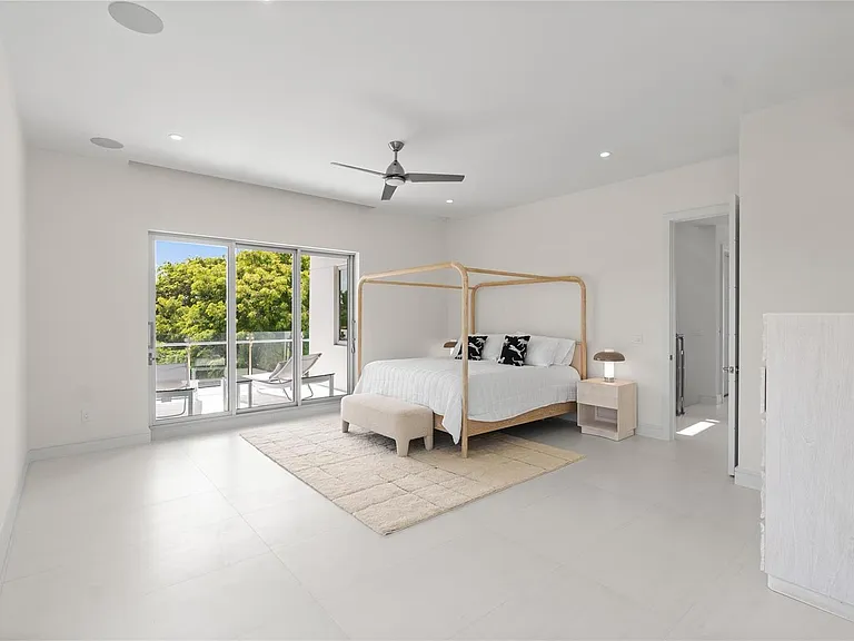 221 Shore Ct #221 — Photo 51
