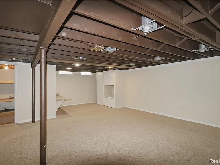 3125 Hedge Dr — Photo 17