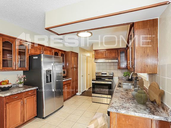 4th image of 423 Everest Ct