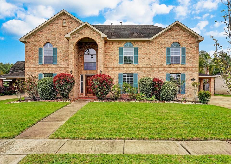 1st image of 308 Willowood Dr