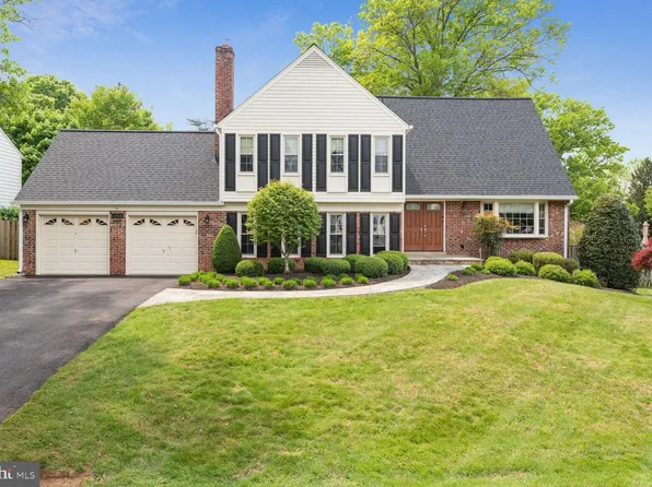 11516 Hornfair Ct, Potomac, MD 20854