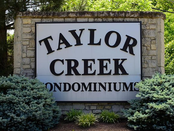 2nd image of 7238 Creekview Dr Unit Viii
