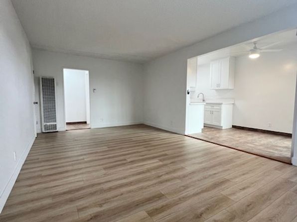 306 E Hyde Park Blvd APT 2
