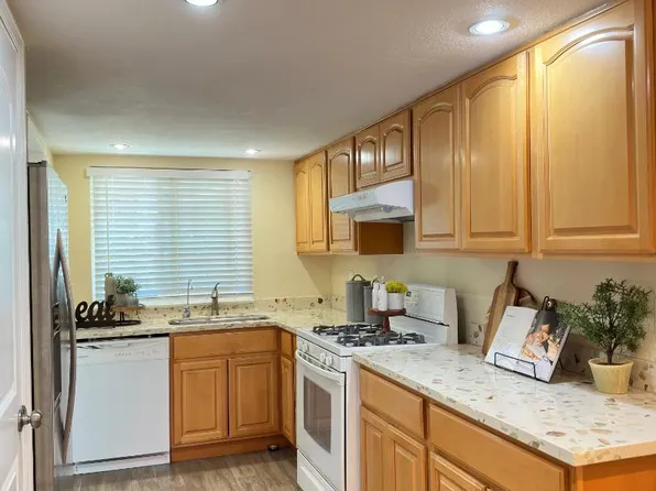 906 Bellhurst Ave, San Jose, CA 95122