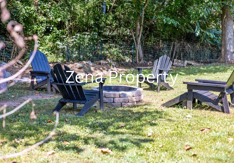 2042 Barberrie Ln — Photo 11