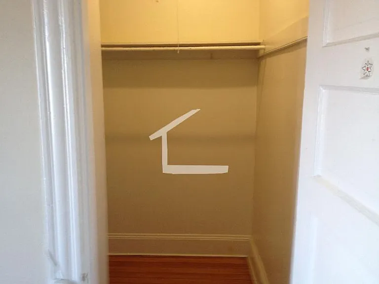 190 Winthrop Rd #32 — Photo 4