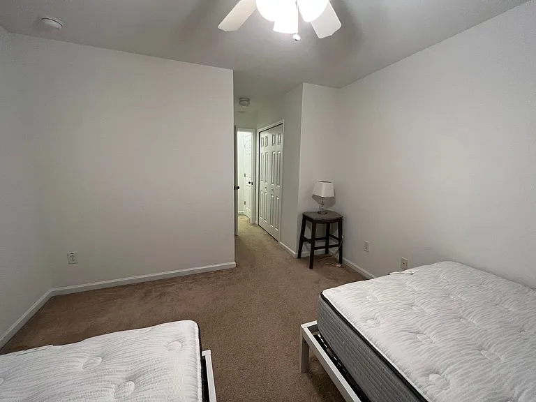 555 Tayrn Dr — Photo 11