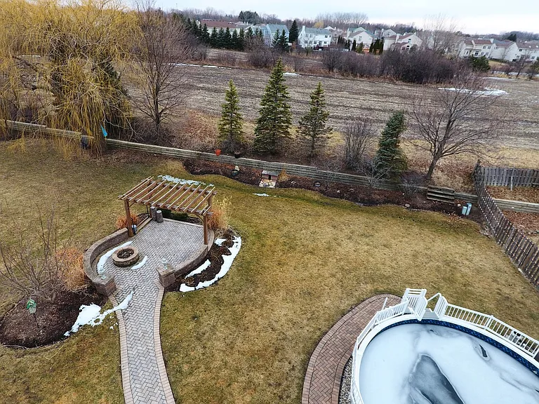 1020 Evergreen Ct — Photo 31