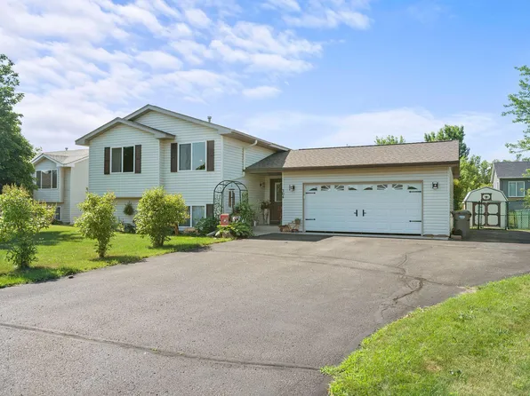304 Hazelnut Dr, Woodville, WI 54028